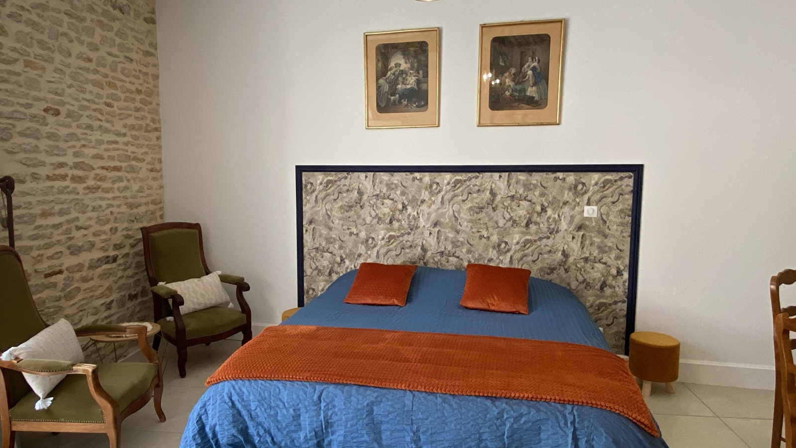 Château de Chatenay - chambre meublée 2 personnes + lit appoint