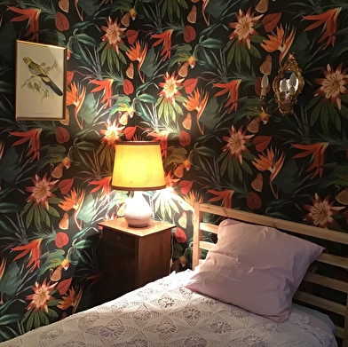 Les Filles Tresy & Chambre de la tante Camille