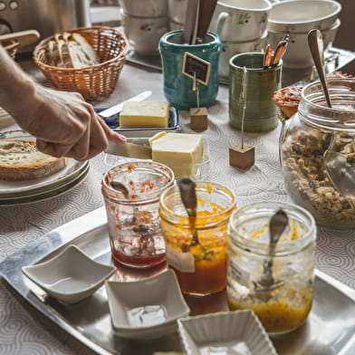 Salon de Thé - Ô Bistrot Suspendu