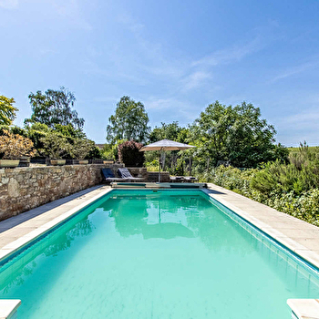 La Belle & Leynes - LEYNES