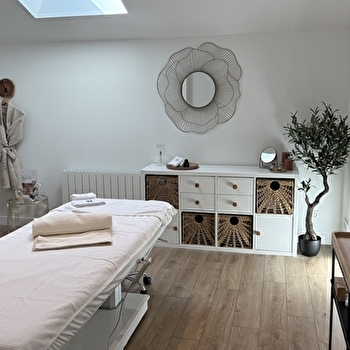 Maison l'atelier beauté - FONTAINES