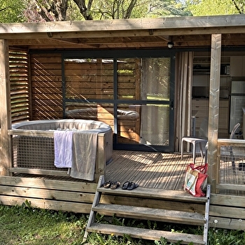 SAS 3E Camping des Grottes - AZE