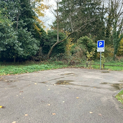 Aire de stationnement pour camping-cars à Ougney-Douvot