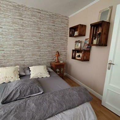 Chambres d'Hôtes au Chapeau Claque Cabaret