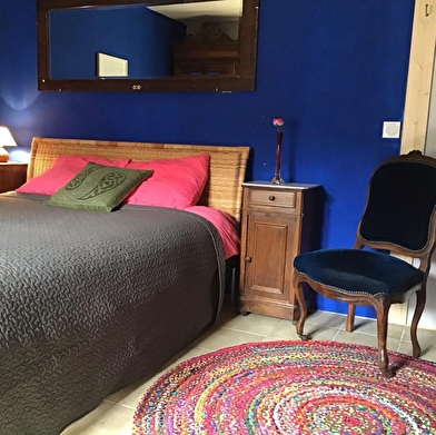 Les Filles Tresy & Chambre de la tante Camille