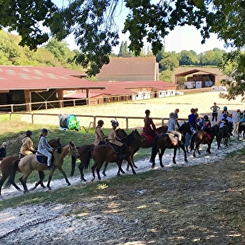 Les écuries de Trangy - SAINT-ELOI
