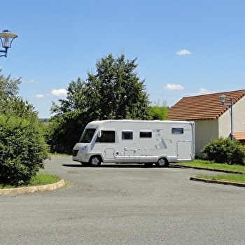 Aire de Camping-car - SAINT-MARCELIN-DE-CRAY