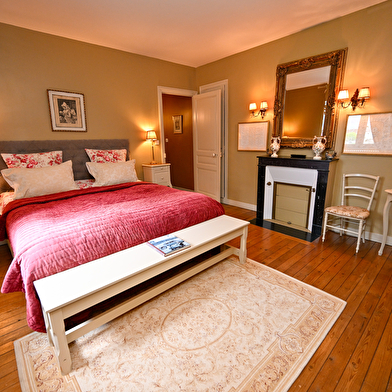 Chambres d'Hôtes  ' Château de la Chaix '