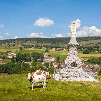 Le Sacré-Coeur et le Chemin de Croix - FONCINE-LE-HAUT
