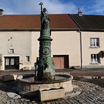 La Fontaine Marianne - JUSSEY