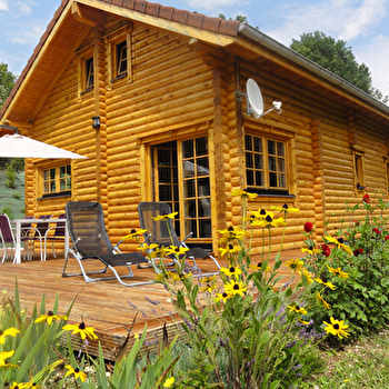 À la Source de l'Ain - CONTE