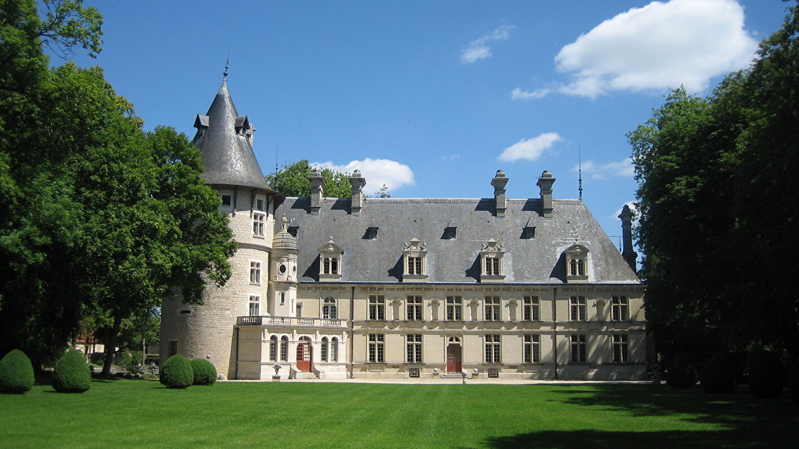 Château de Montigny-sur-Aube