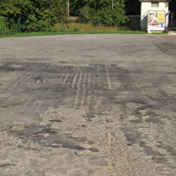 Aire de pique-nique du parking Jean Moulin - SAVIGNY-LES-BEAUNE