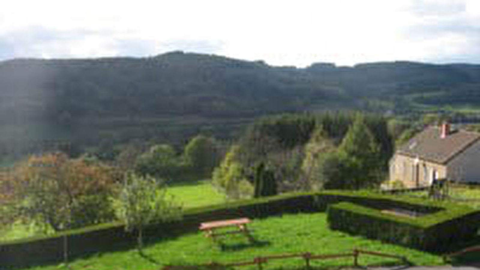 Aire de pique-nique 'Louis Charlot'