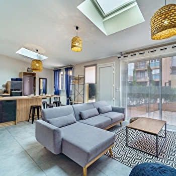 Les 2 cours C - DIJON