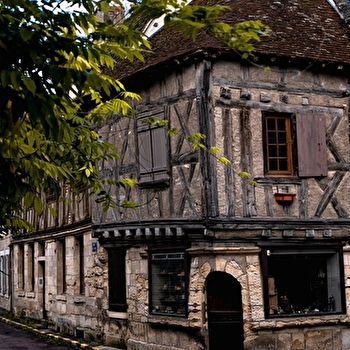 Donzy, centre historique - DONZY