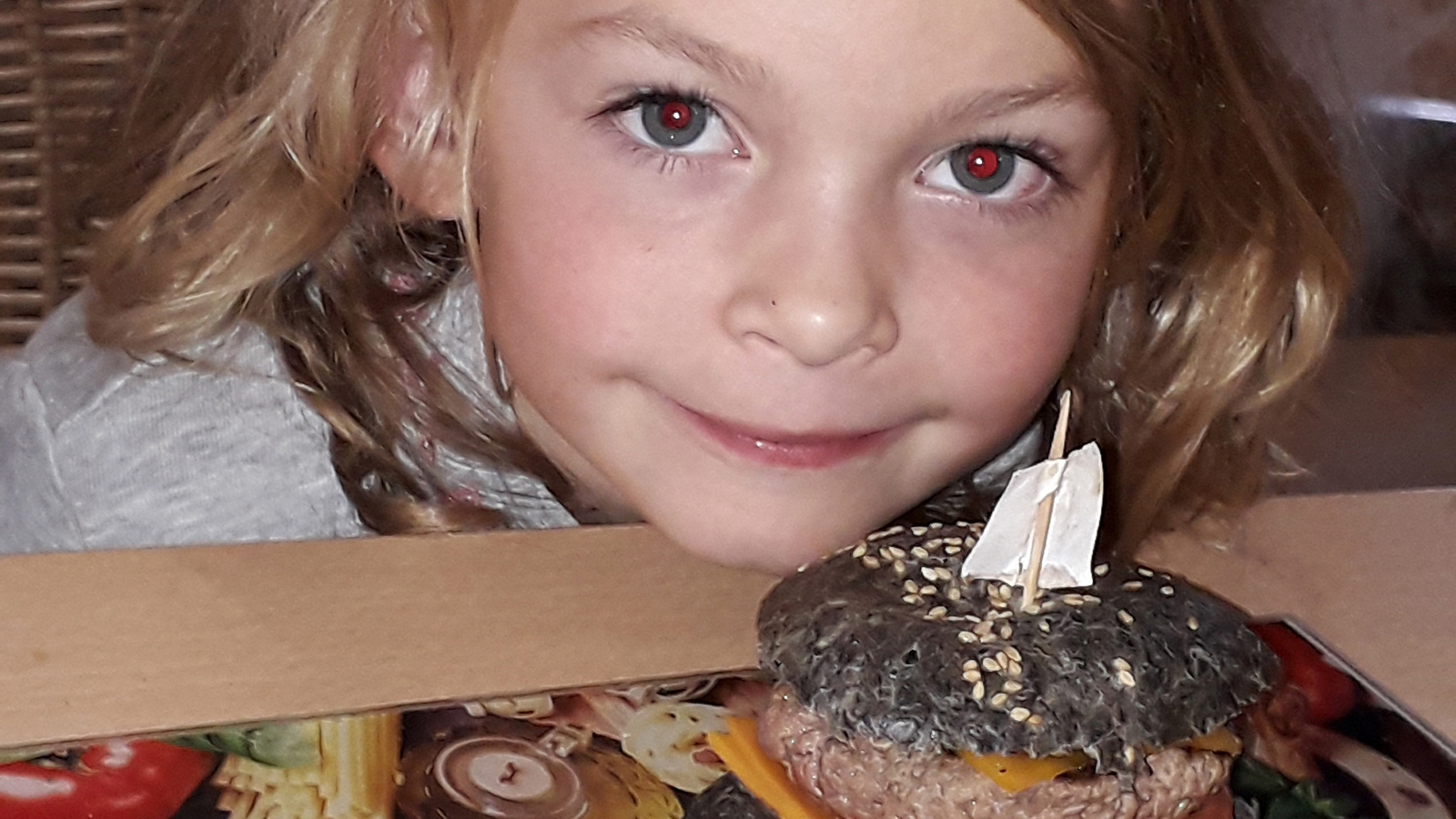 Atelier de cuisine participatif : le hamburger d'Halloween