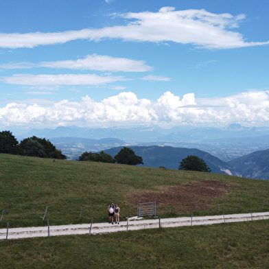 Parcours VTT rouge N°40 - Boucle de Sur-Lyand - Espace FFC Ain Forestière