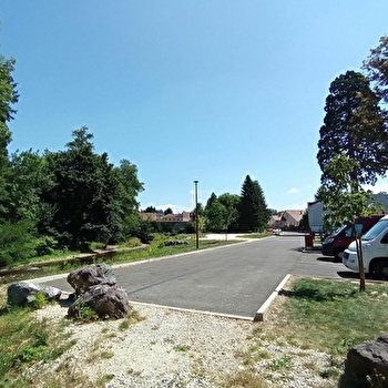 Aire de stationnement camping-car - FOUGEROLLES-SAINT-VALBERT