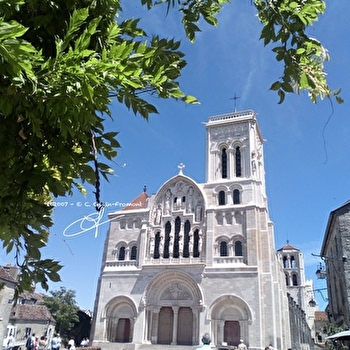 Visite guidée insolite : Vézelay en 1821 - Visite privée sur réservation uniquement - VEZELAY