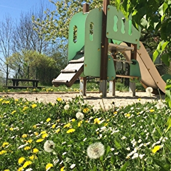 Aire de pique-nique de la Mairie - ALISE-SAINTE-REINE