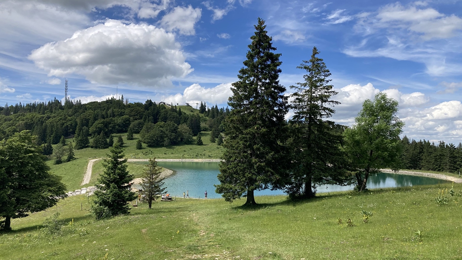 Sentier du Lac aux Crêtes du Mont d'Or