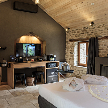 Le Domaine des Prés Verts ~ Le Logis - JOUEY