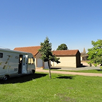 Aire de Camping-car - LA VINEUSE SUR FREGANDE