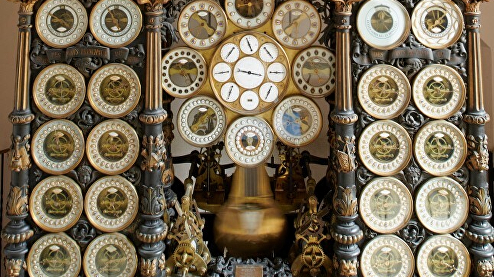 Vive les premiers dimanches du mois à l'Horloge