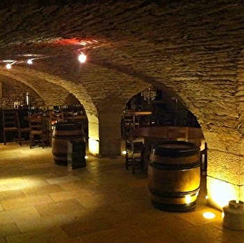 Les Caves de l'Abbaye - BEAUNE