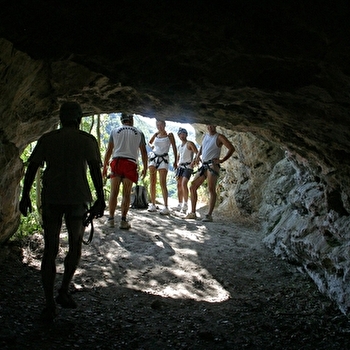 Terrain d'aventure l Akila Gorges de la Loue - ORNANS