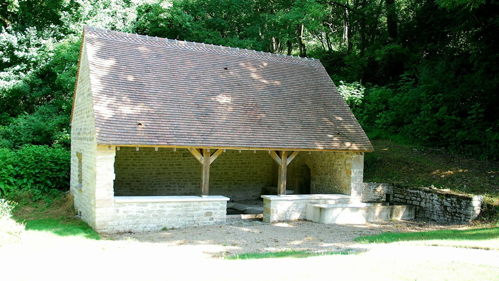 Lavoir du hameau de Crépey