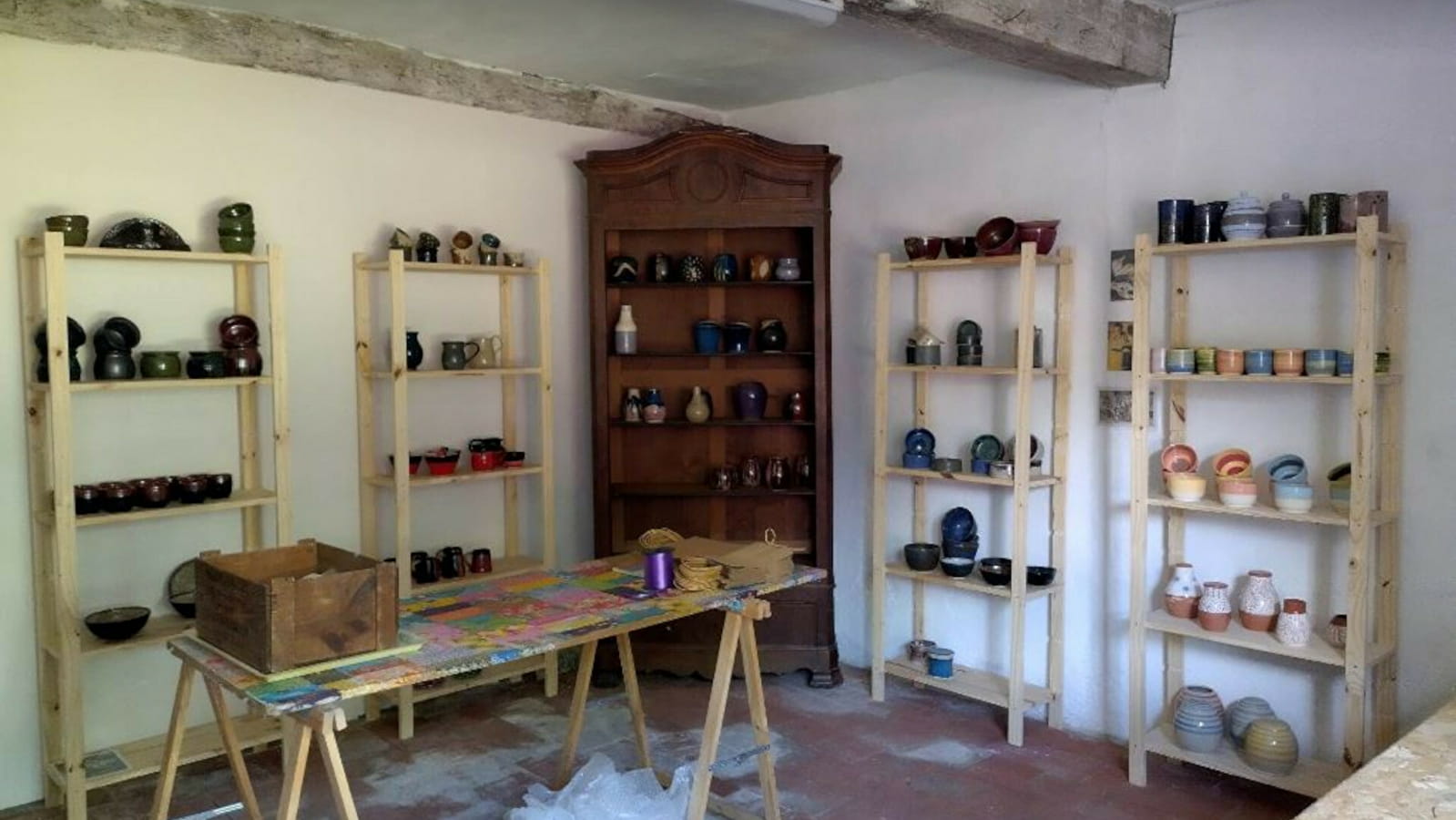 Les mains et l'argile