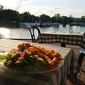 Restaurant Les Deux Ports - CHASSEY-LES-SCEY