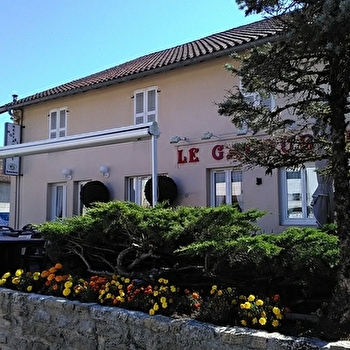 Hôtel Le Galoubet - CERNON