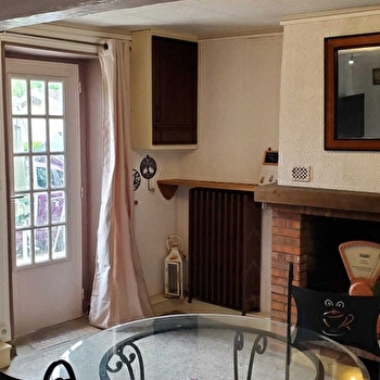 Maisonnette à la campagne - NEUVY-GRANDCHAMP