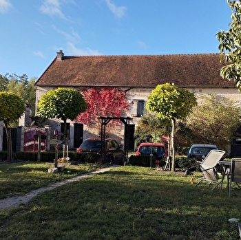 Gîte Petit Bonheur, 2 Chambres - 1 à 8 personnes - SAINT-GERMAIN-LE-ROCHEUX