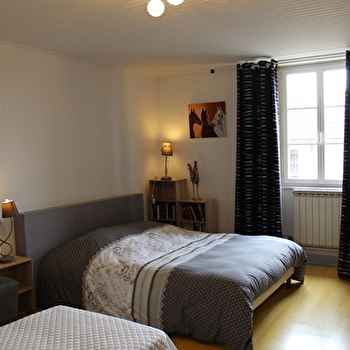 Comme un Coq en Pâte - BOURG-LE-COMTE