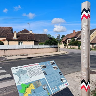 Ligne de démarcation - ancien poste de contrôle allemand - Poteau/Pupitre