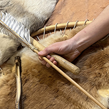 Atelier : kit du chasseur préhistorique - SOLUTRE-POUILLY