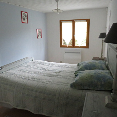 La Petite Maison au bord de la Cure