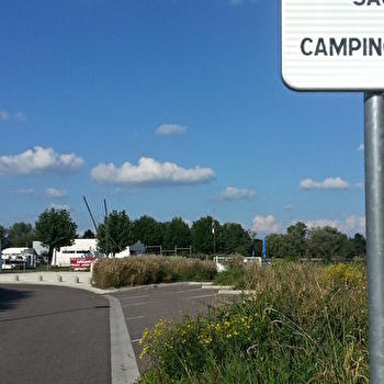 Aire de stationnement Camping-car  - VAIVRE-ET-MONTOILLE