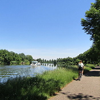 Pédalez le long de la Saône (VAE et VTC) - Onlycamp - GRAY