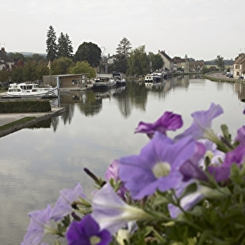 Office de Tourisme et des Congrès du Grand Chalon - BIT de Saint-Léger-sur-Dheune - SAINT-LEGER-SUR-DHEUNE