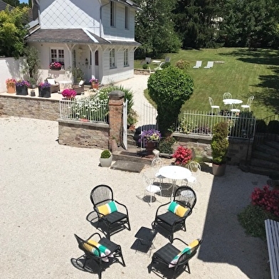 Michèle Prouveur - RDC Chalet