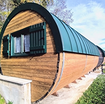 Les Gîtes de l'Orée du Bois - Tonneau - TORPES