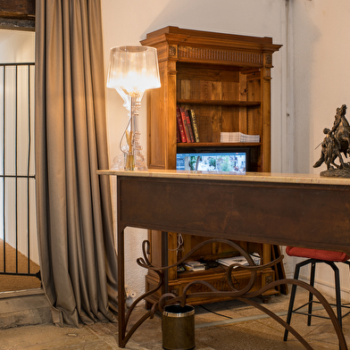 Les Remparts Hôtels & Demeures Historiques