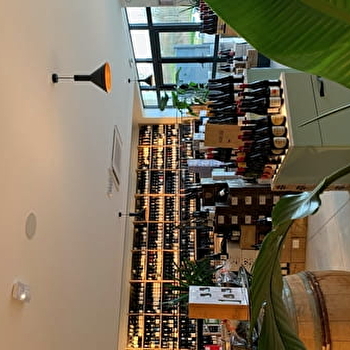 La Cave, Parlons Vins - LA CHAPELLE-DE-GUINCHAY