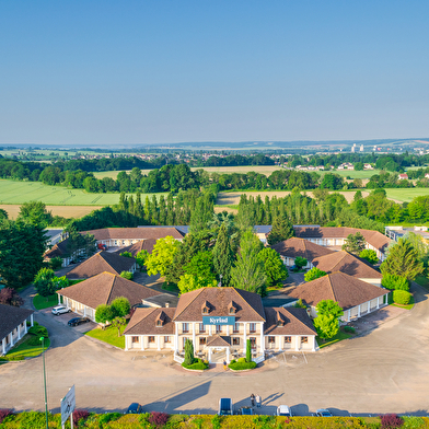 Les Trois Colonnes - Hôtel Kyriad Sens
