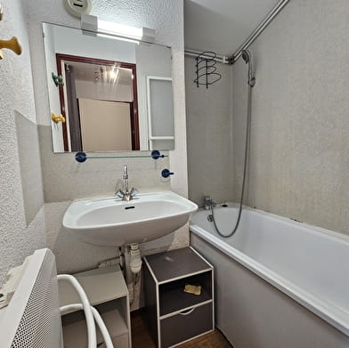 La Roche du creux - Studio en résidence - B411KUD00